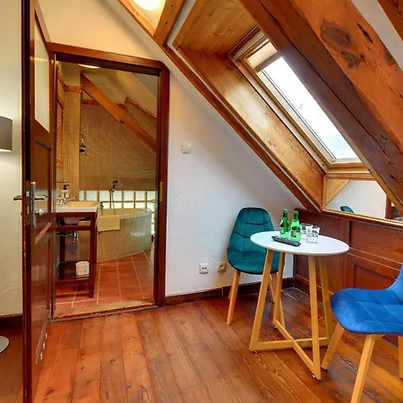 Guest house W Parku 3*