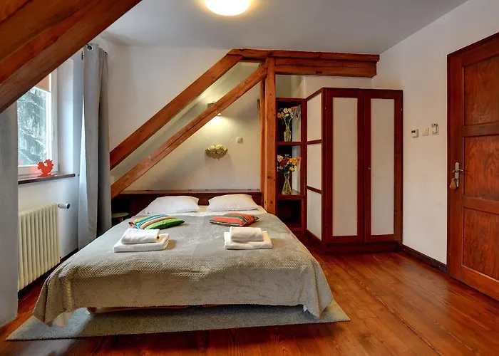 W Parku בית הארחה פולניסה-ז'דוז'