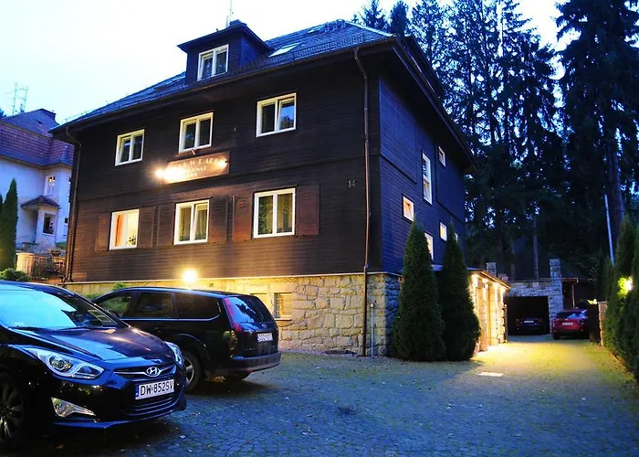 W Parku 3* פולניסה-ז'דוז'